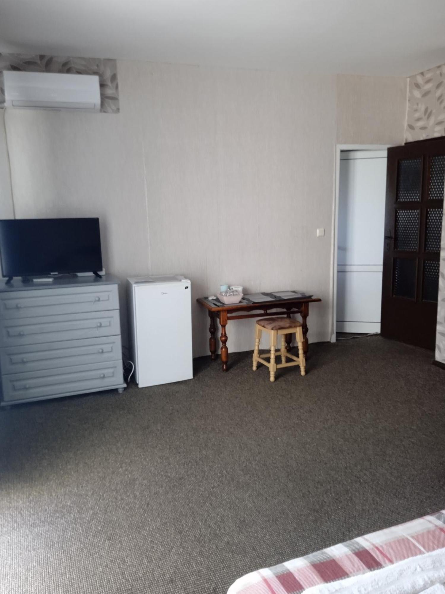 Guest House Urdoviza Kiten  Phòng bức ảnh