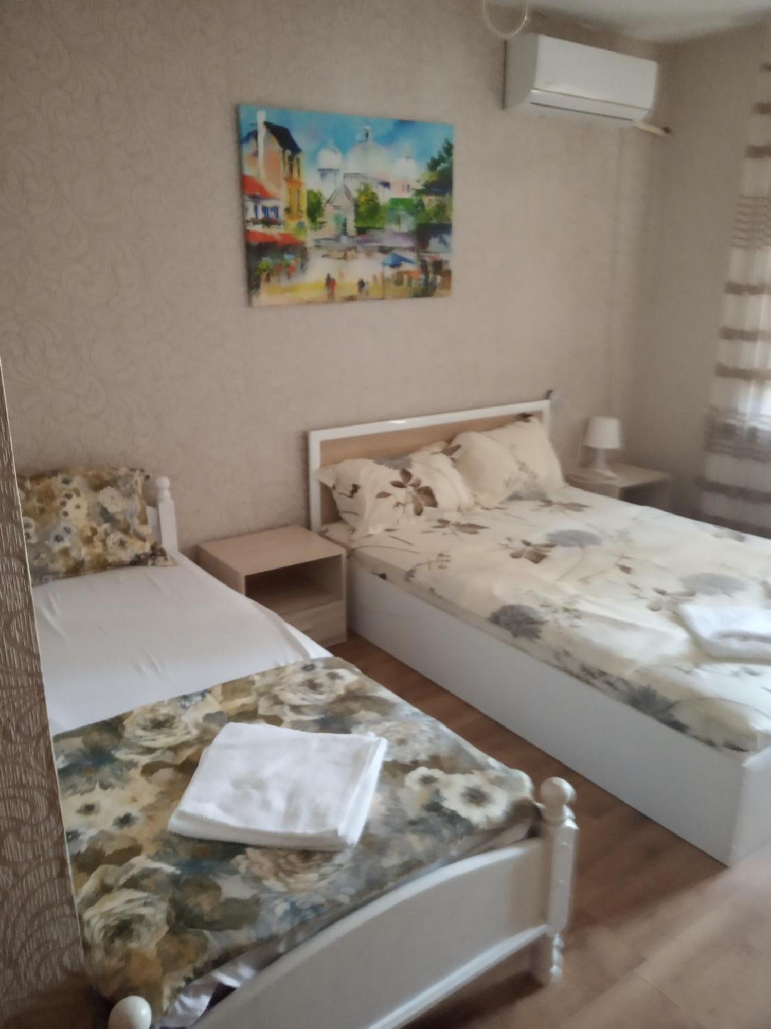 Guest House Urdoviza Kiten  Phòng bức ảnh