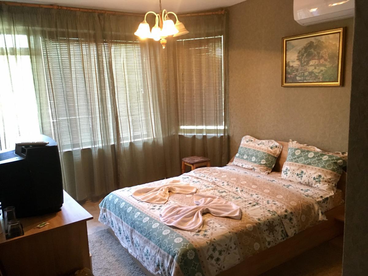 Guest House Urdoviza Kiten  Ngoại thất bức ảnh